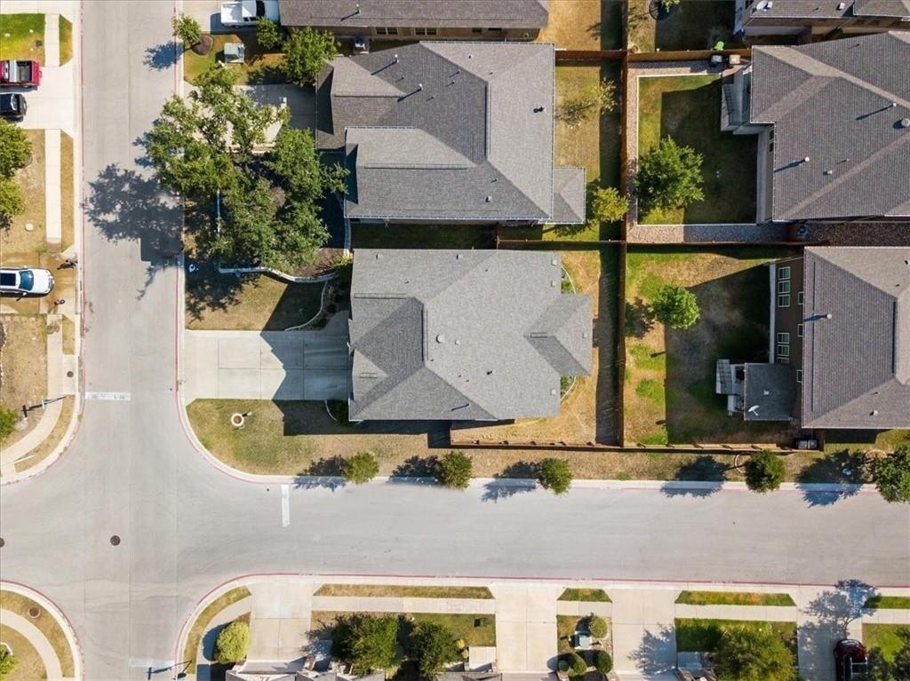 12311 Altamira St - Photo 33