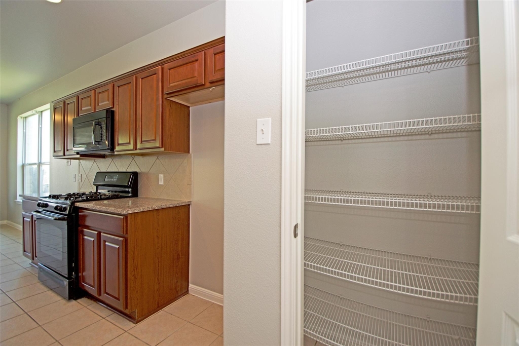 6800 Cromarty Ln - Photo 17
