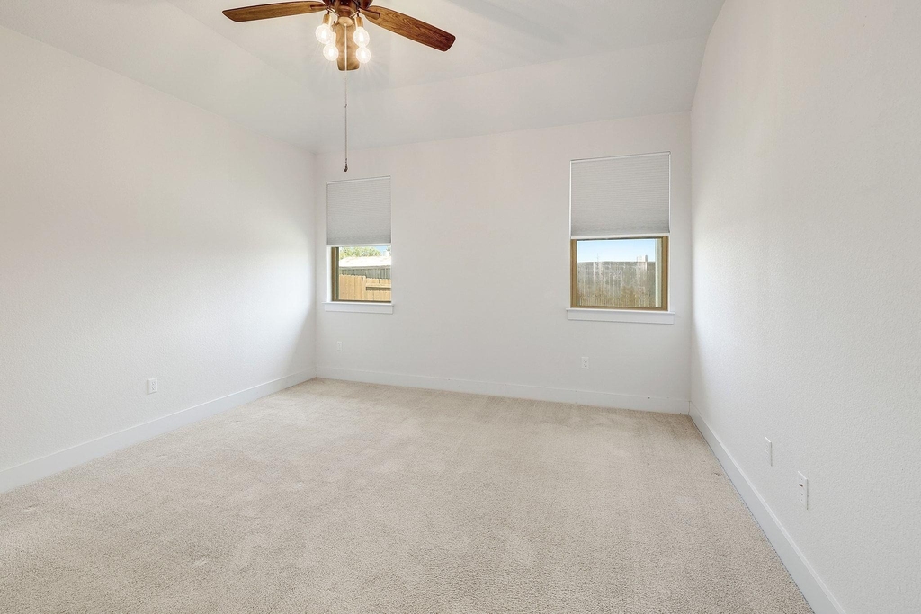 6111 Dumfries Ln - Photo 12