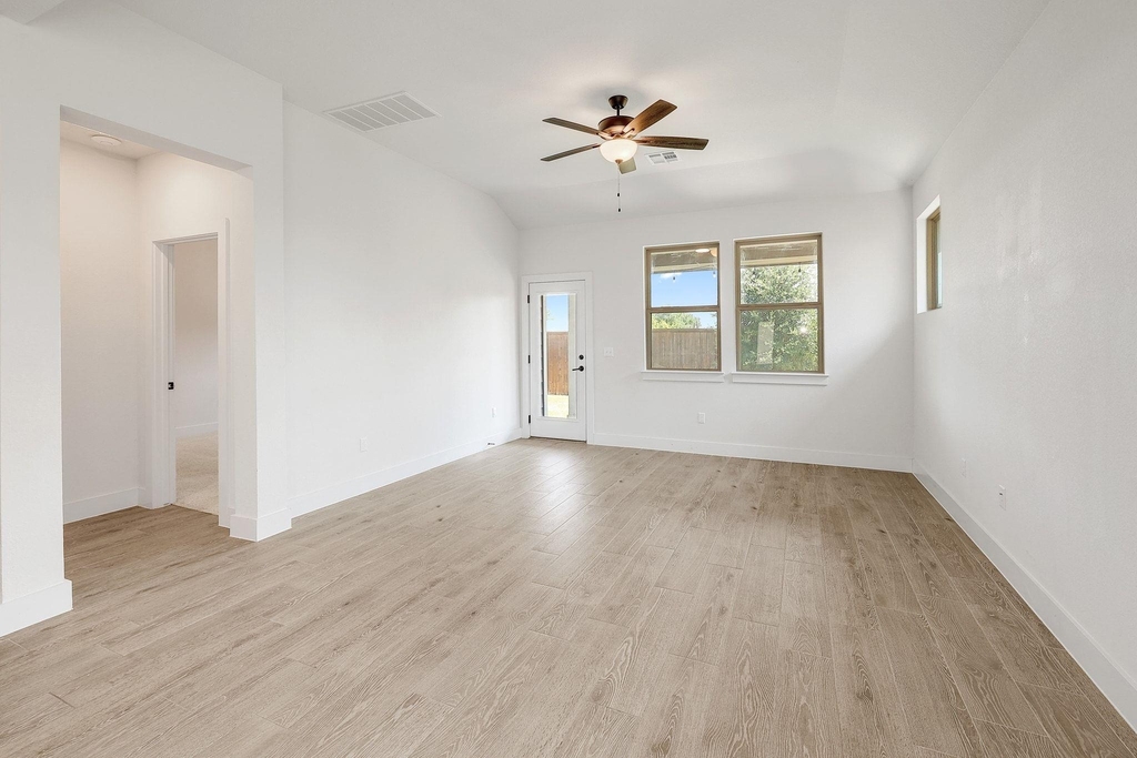 6111 Dumfries Ln - Photo 2
