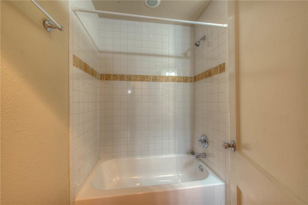 4805 Evans Ave - Photo 11