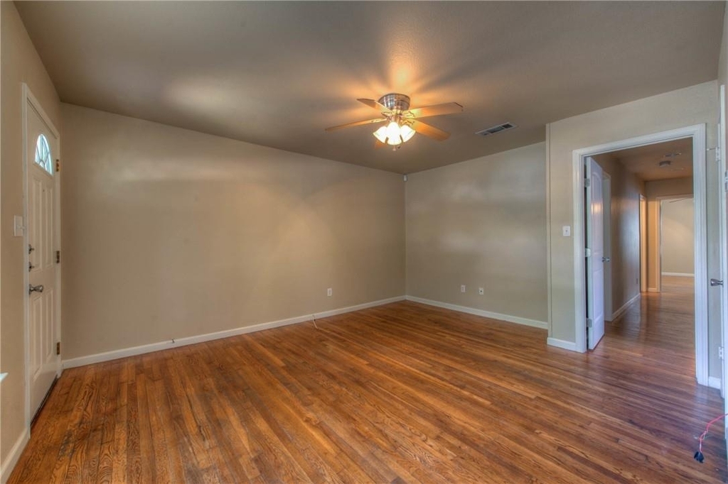 4805 Evans Ave - Photo 4