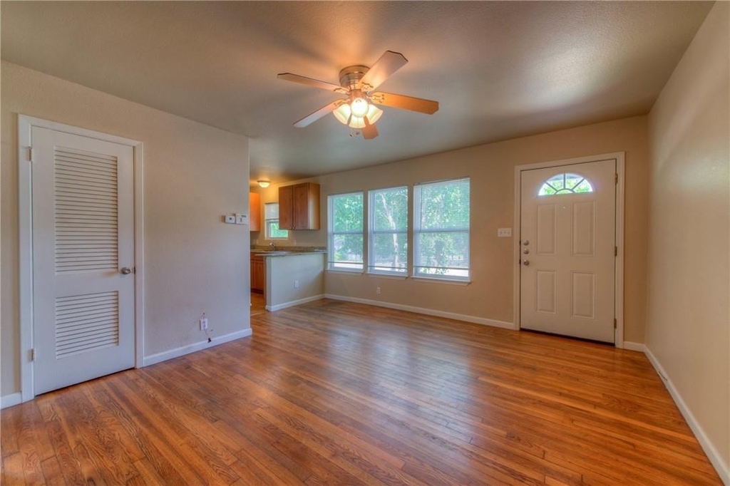 4805 Evans Ave - Photo 5