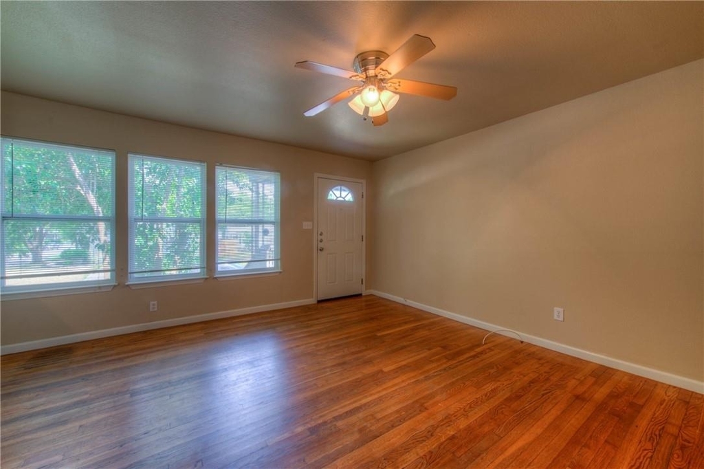 4805 Evans Ave - Photo 6