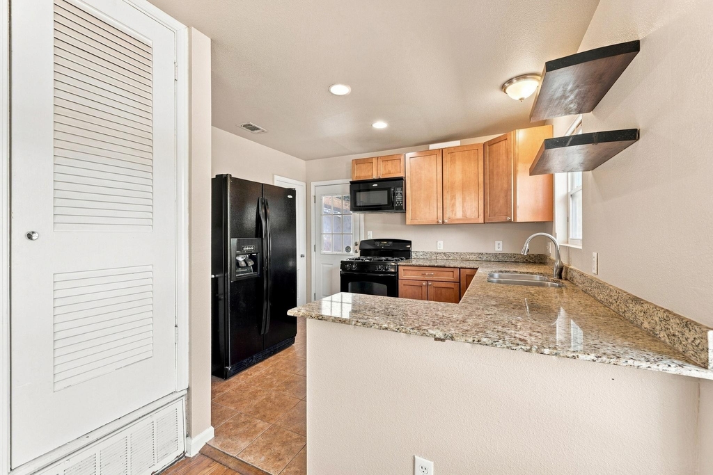 4805 Evans Ave - Photo 14