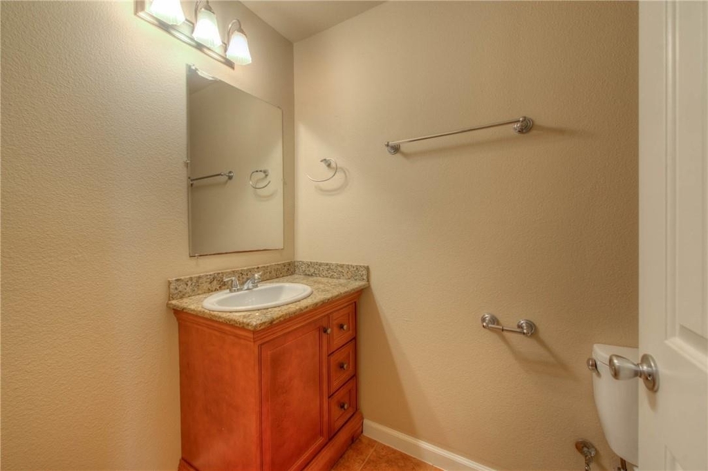 4805 Evans Ave - Photo 18