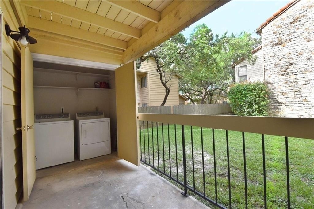 8600 Fathom Cir - Photo 15