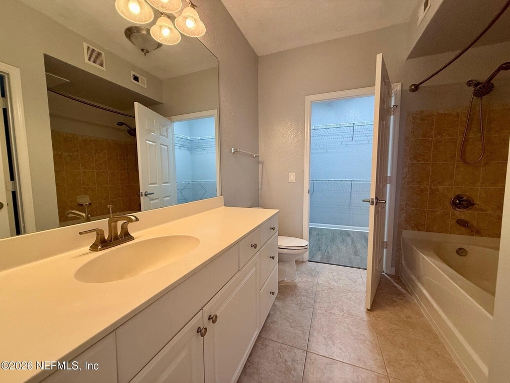 8539 Gate Parkway Parkway W - Photo 16