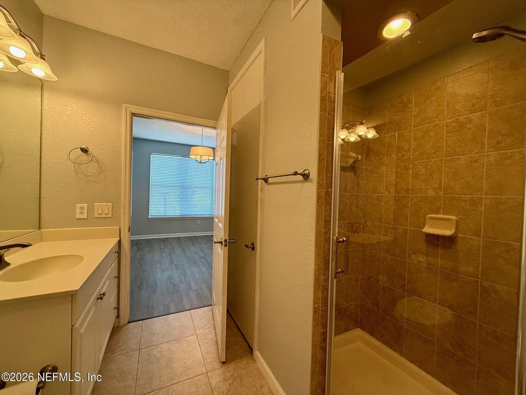 8539 Gate Parkway Parkway W - Photo 15