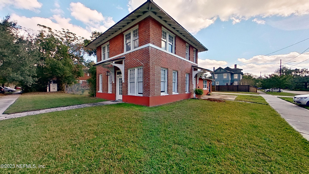 907 Copeland Street - Photo 1