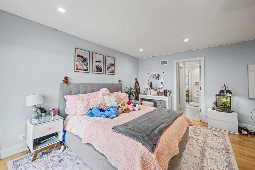 2076 Valley Lo Lane - Photo 22