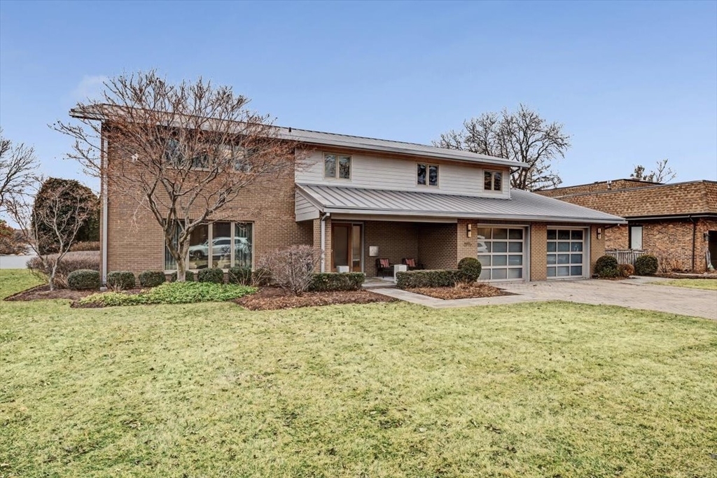 2076 Valley Lo Lane - Photo 1