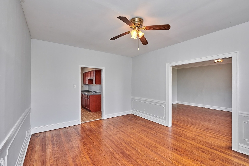 5453 S Everett Avenue - Photo 4