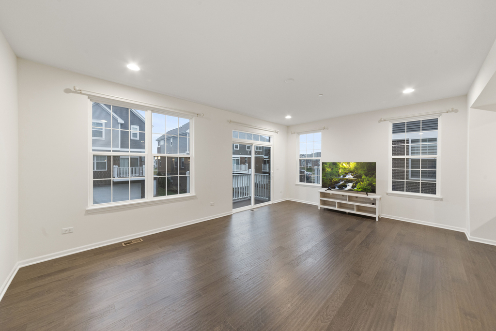 4431 Monroe Court - Photo 3