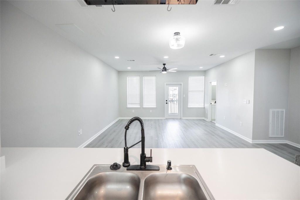 2519 Washington Street - Photo 8