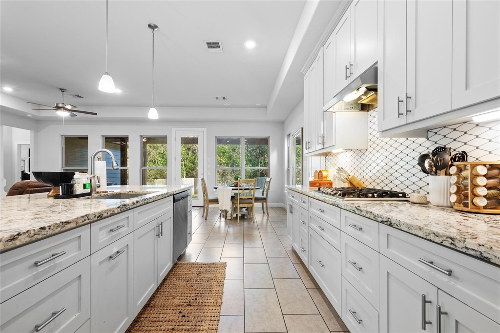 12140 Goliad Lane - Photo 10