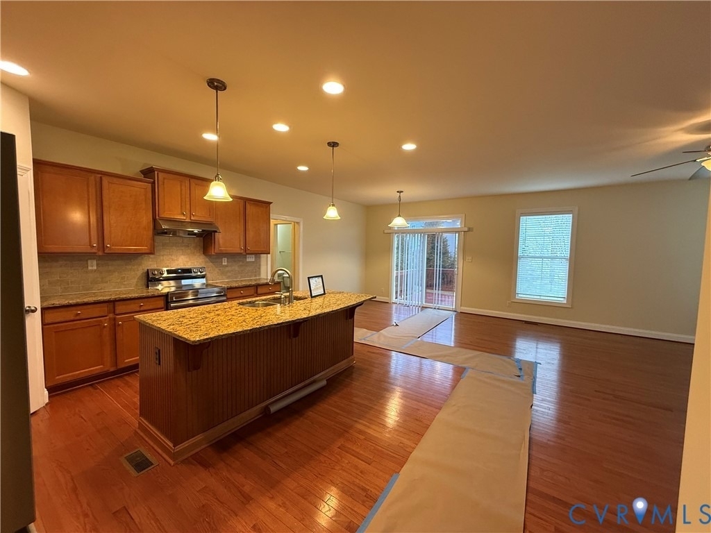 512 Paddle Creek Drive - Photo 1