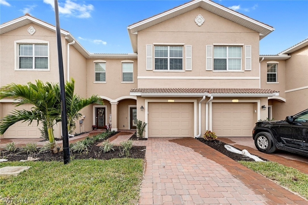 2827 Blossom Way - Photo 0