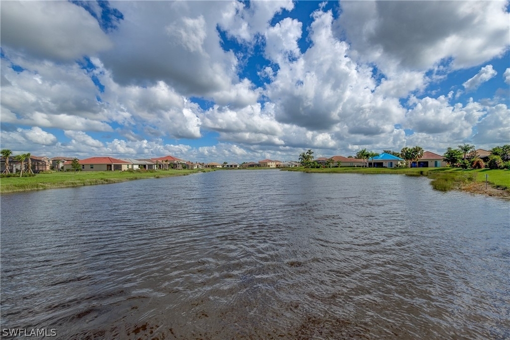 2827 Blossom Way - Photo 12