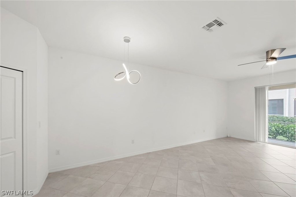 2827 Blossom Way - Photo 14