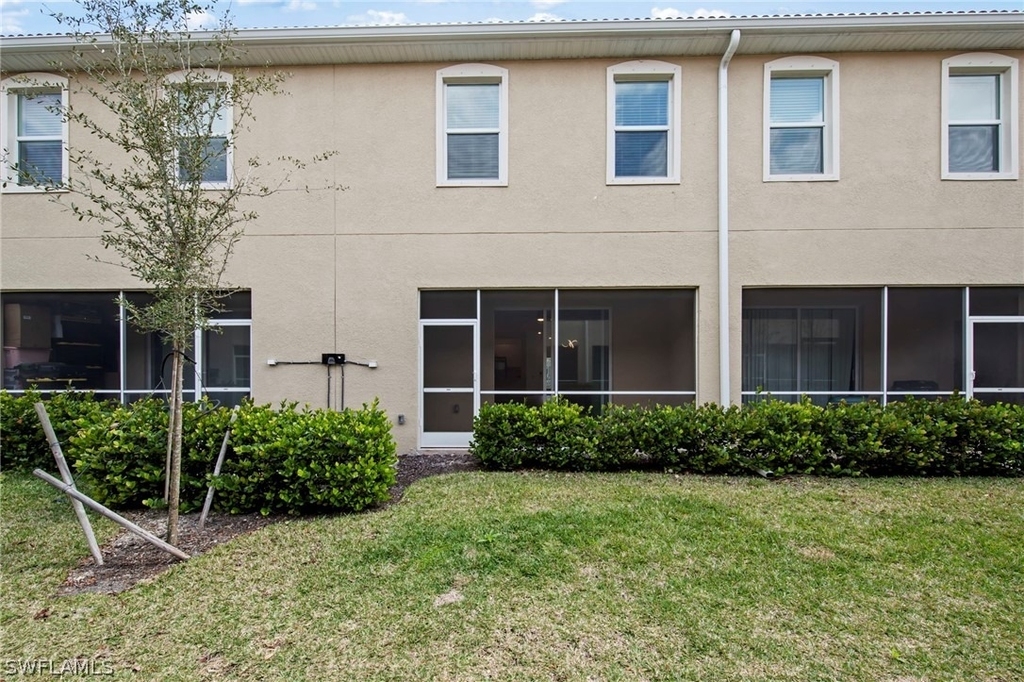 2827 Blossom Way - Photo 33