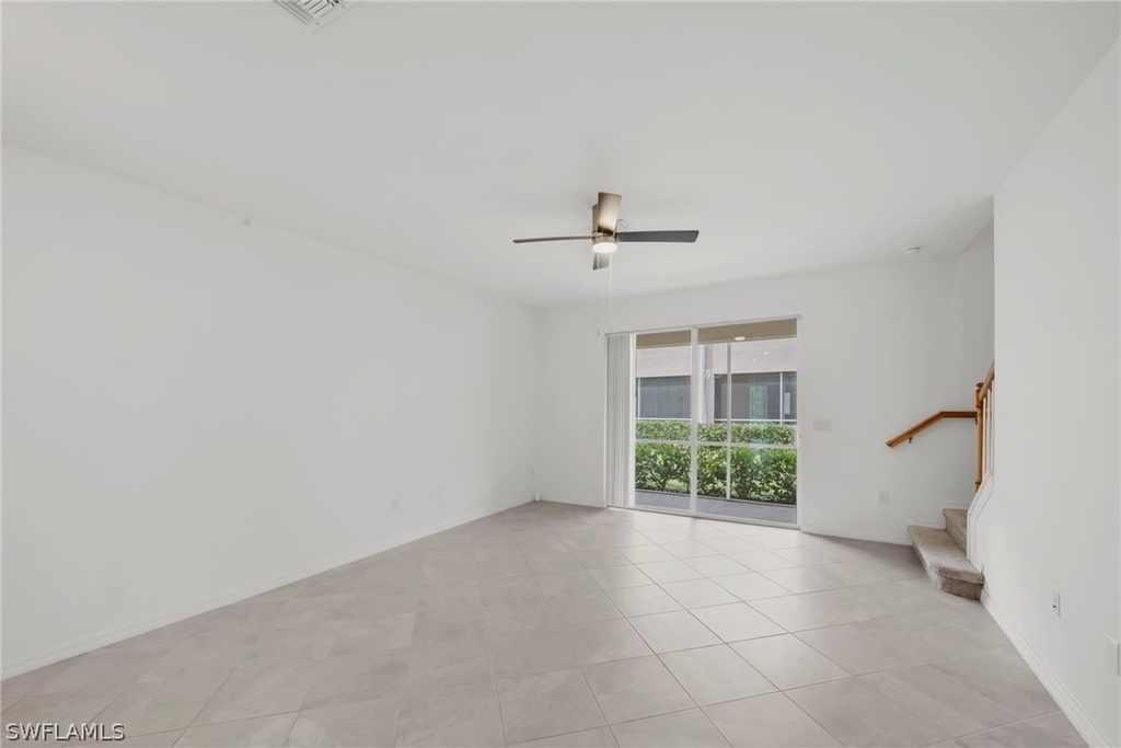 2827 Blossom Way - Photo 18