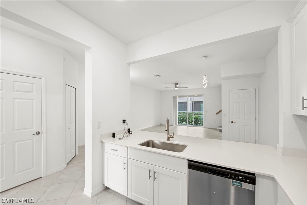 2827 Blossom Way - Photo 21