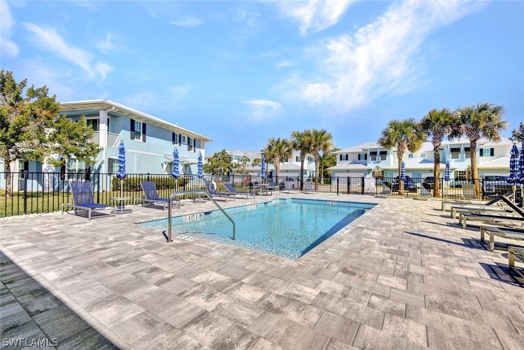 26331 Coco Cay Circle - Photo 12