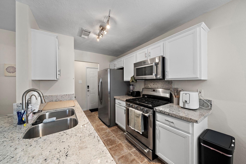 18315 Beaverdell Drive - Photo 1