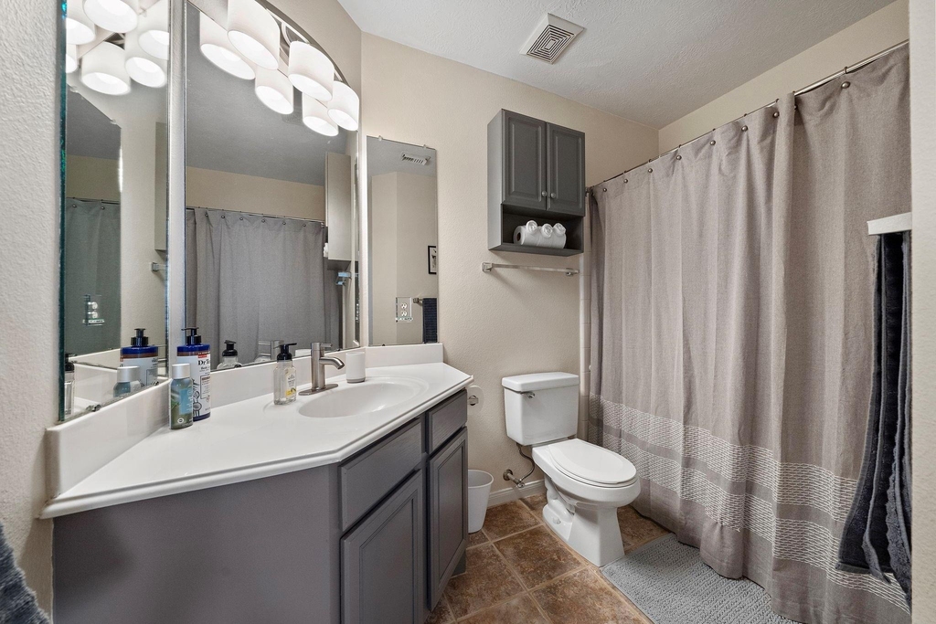 18315 Beaverdell Drive - Photo 14