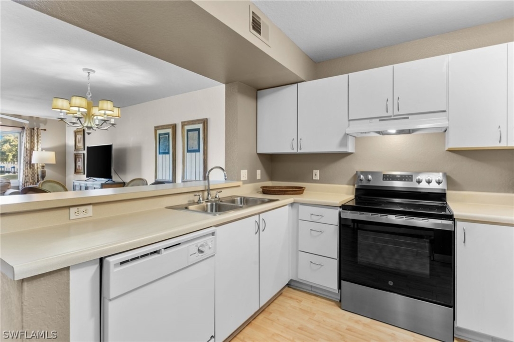 8274 Key Royal Circle - Photo 2