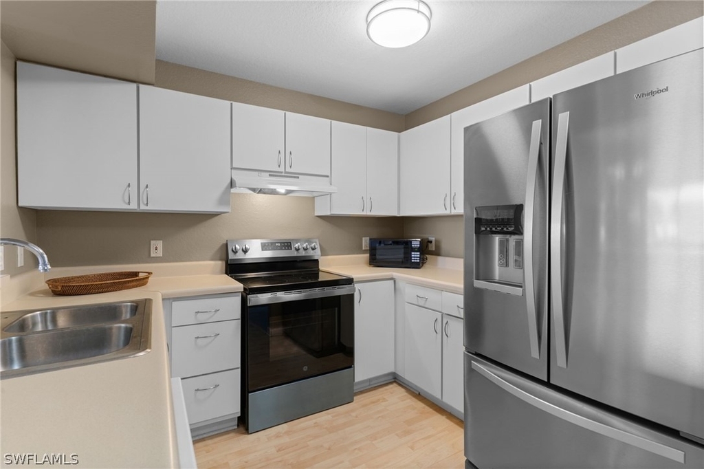 8274 Key Royal Circle - Photo 1
