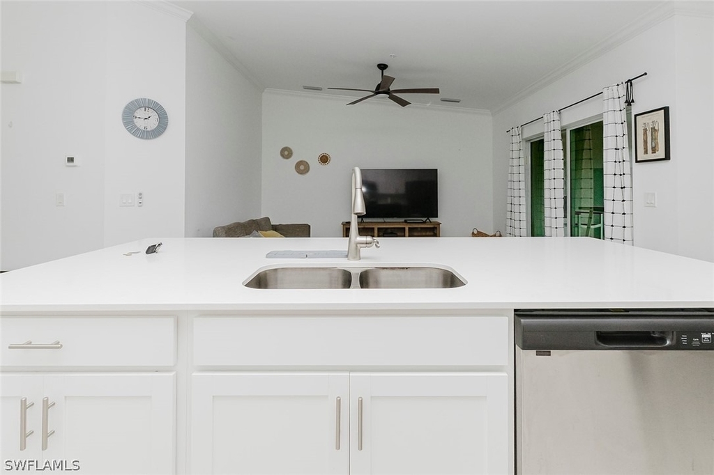 6082 National Boulevard - Photo 15