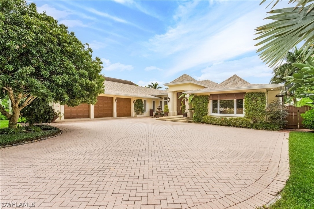 950 Galleon Drive - Photo 1