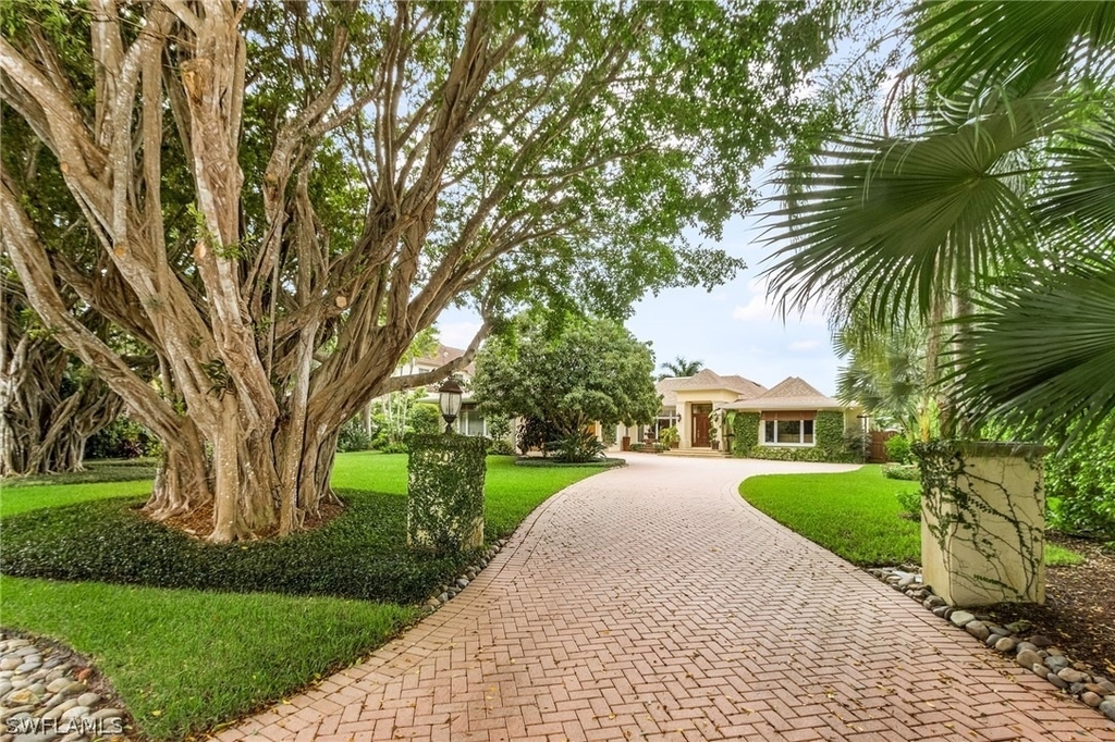 950 Galleon Drive - Photo 3
