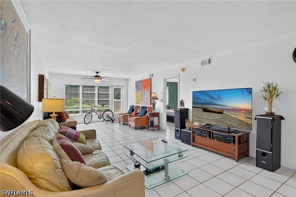 4010 Ice Castle Way - Photo 4