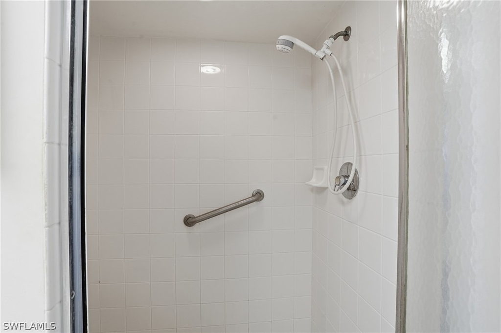 2460 Old Groves Road - Photo 13