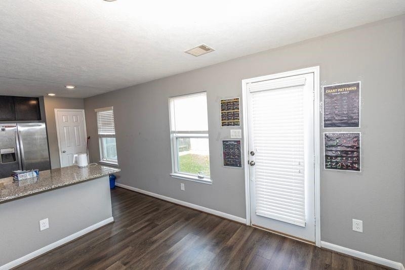 8932 Hollister Commons Lane - Photo 18