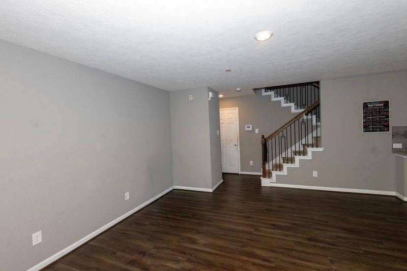 8932 Hollister Commons Lane - Photo 9