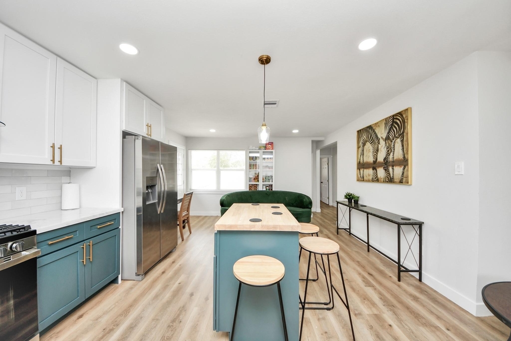 5115 Clay Street - Photo 6