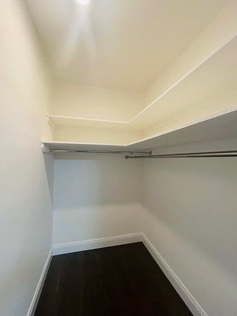  East 57th Street - Photo 7