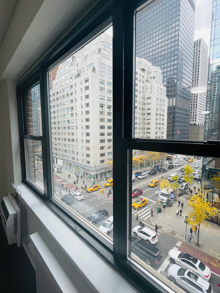  East 57th Street - Photo 2