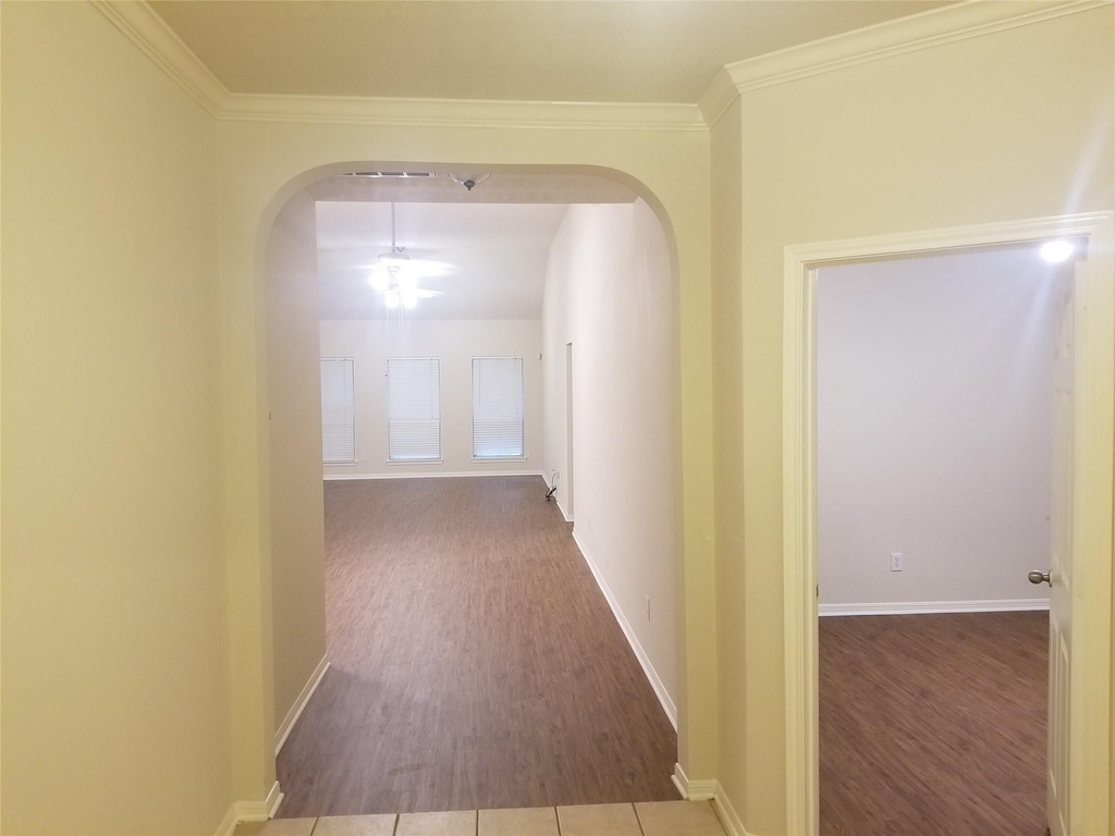 2406 Hawks Road - Photo 6