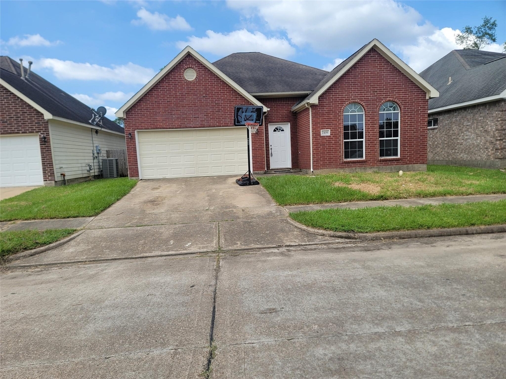 2406 Hawks Road - Photo 3