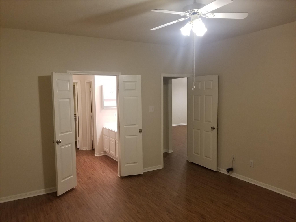 2406 Hawks Road - Photo 21
