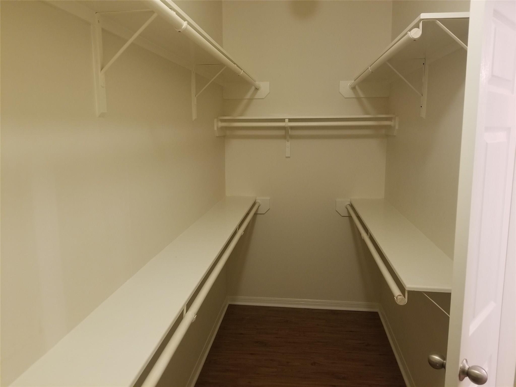 2406 Hawks Road - Photo 24