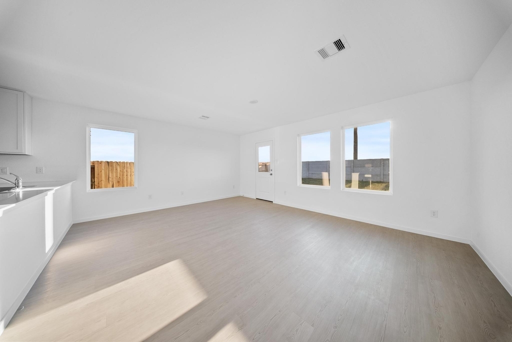 26651 Pampas Grass Ln - Photo 9