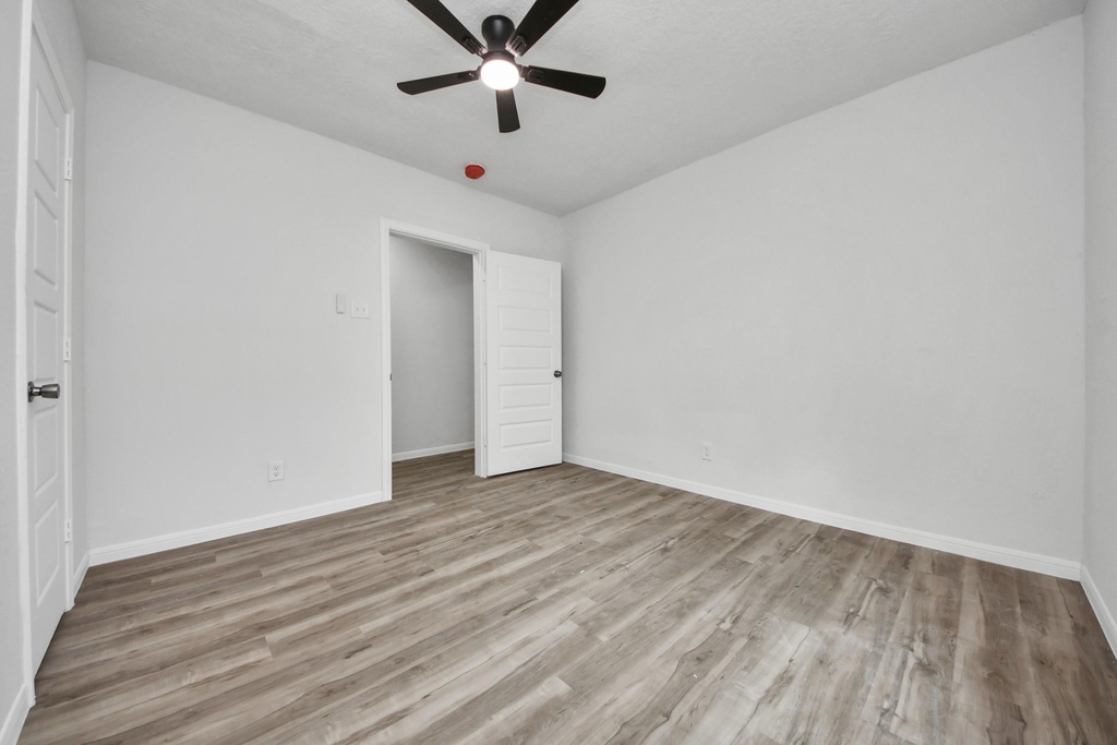 7021 Canal Street - Photo 17