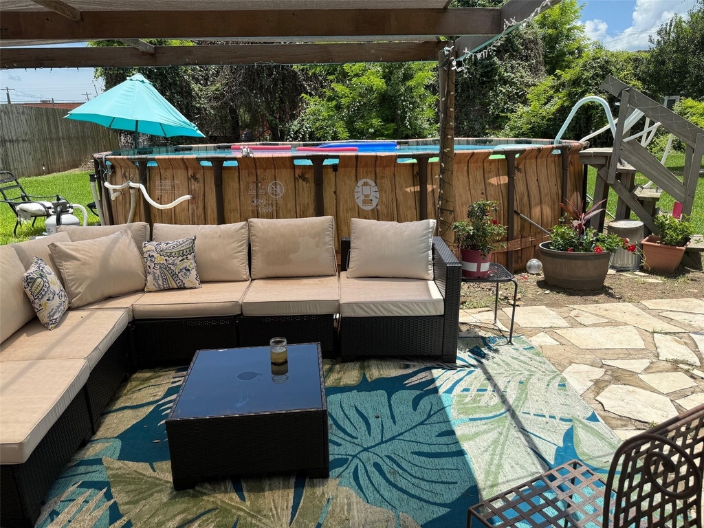 212 N Resident Street - Photo 7
