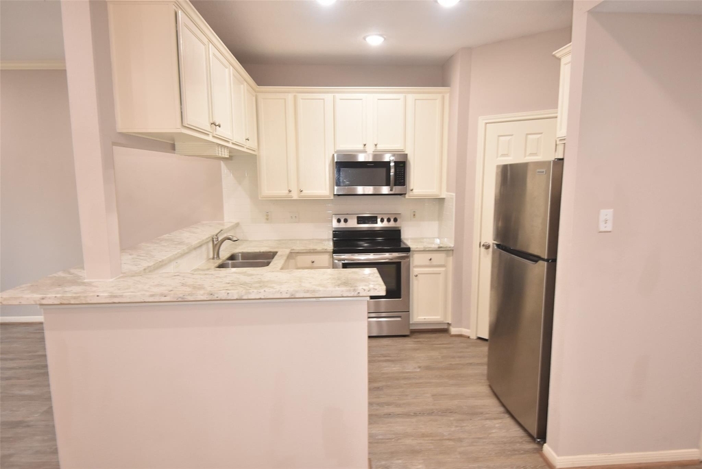 12565 Melville Drive - Photo 7